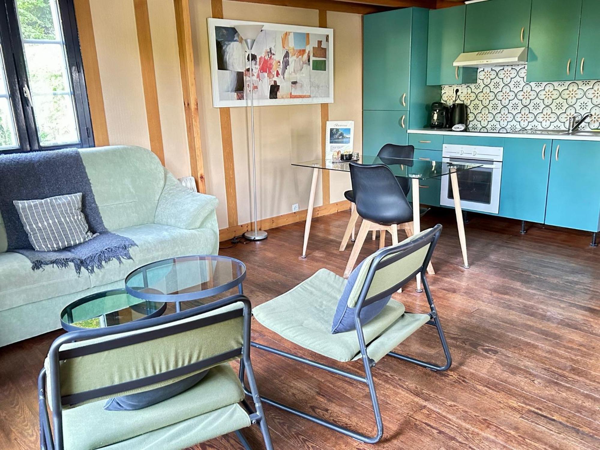 Le Chalet Bucolique Au Bord De L'Eau Оливе Екстериор снимка