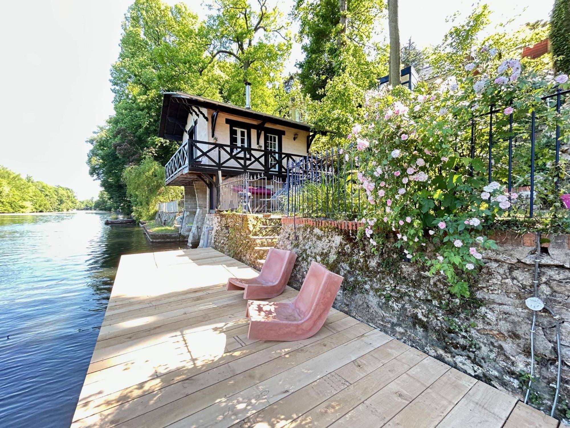 Le Chalet Bucolique Au Bord De L'Eau Оливе Екстериор снимка